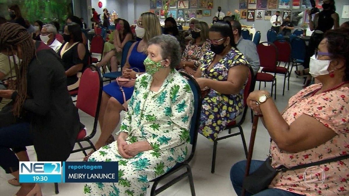 Mulheres S O Homenageadas Por Atua O Em Comunidades Do Recife Durante