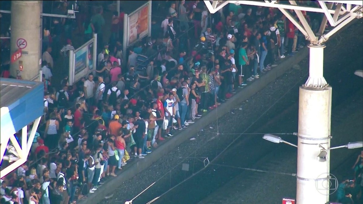 Falha Paralisa Trecho De Linha Da Cptm Na Zona Leste De S O Paulo S O