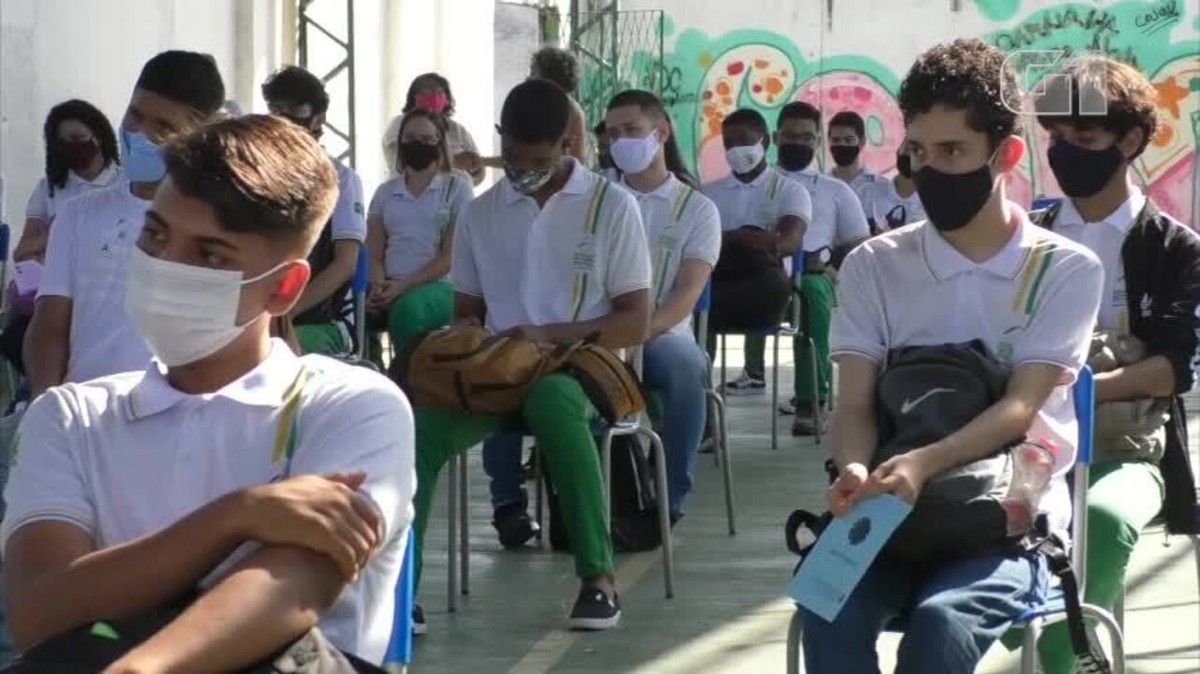 Escolas da rede estadual do Piauí retomam aulas presenciais para alunos