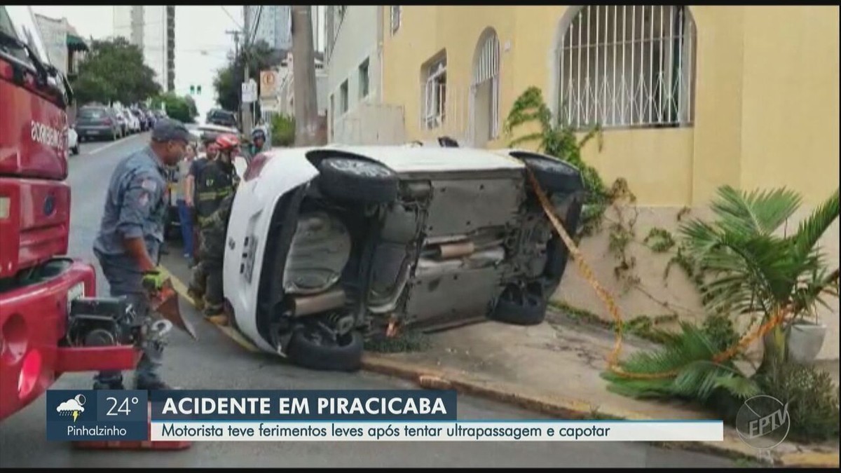 Carro Tomba Ap S Ser Atingido Por Caminhonete No Centro De Piracicaba