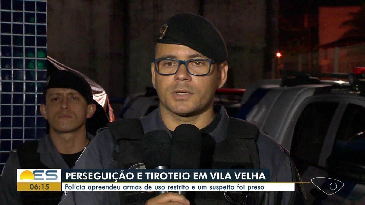 Homem Preso Ap S Persegui O E Troca De Tiros A Pm Em Vila Velha