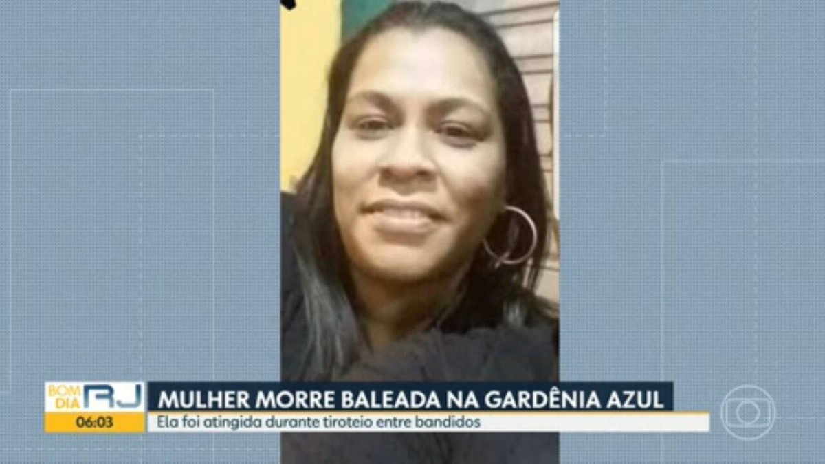 Mulher Morta Por Bala Perdida Empurrou Filha Para Dentro De Casa Antes