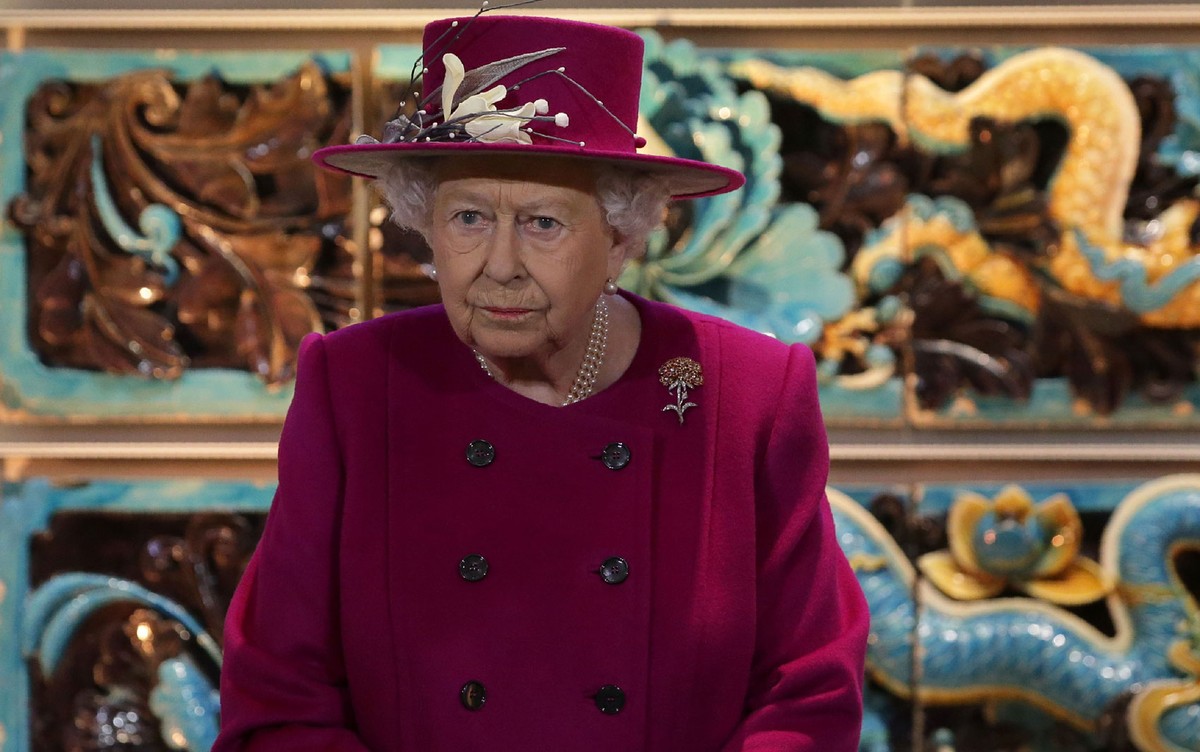 Fornecedora De Lingerie Da Rainha Elizabeth Ii Perde Ordem Real Ap S Revela Es