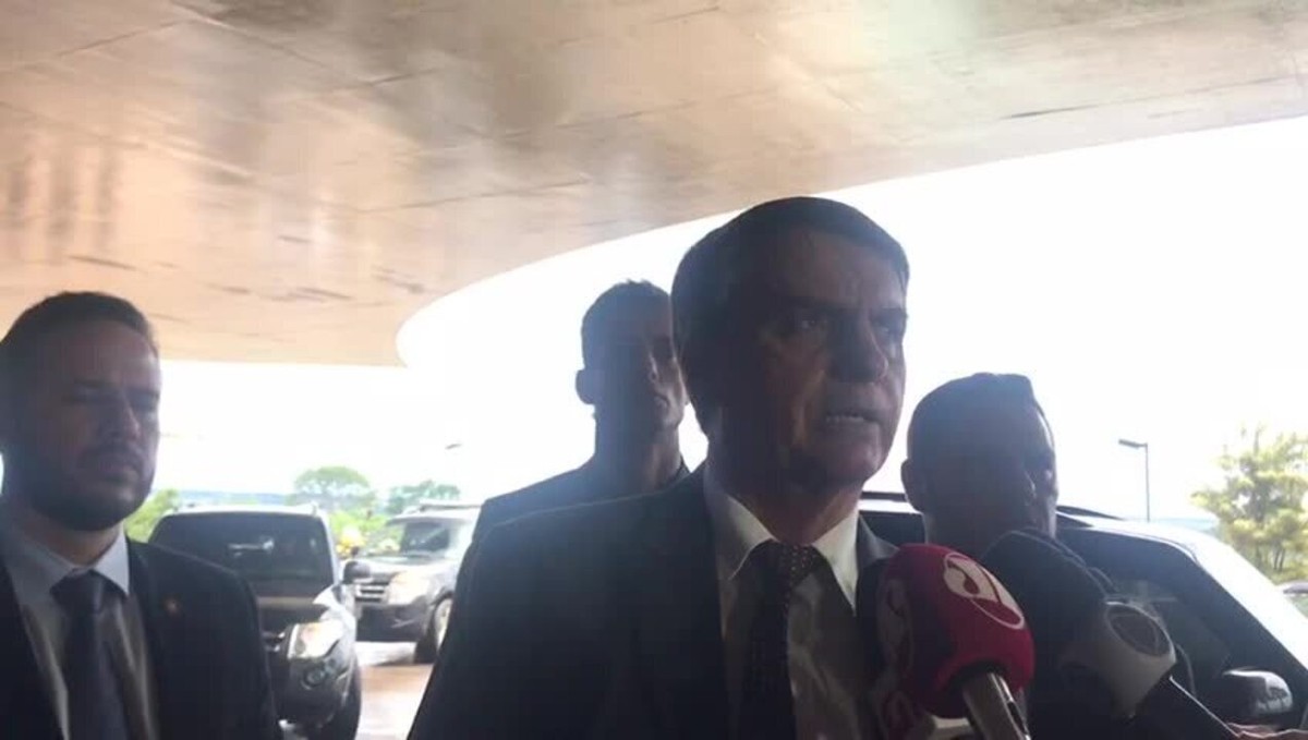 Tanto Faz Pode Ser Gay Tamb M Diz Bolsonaro Sobre Perfil Do Novo Ministro Das Rela Es