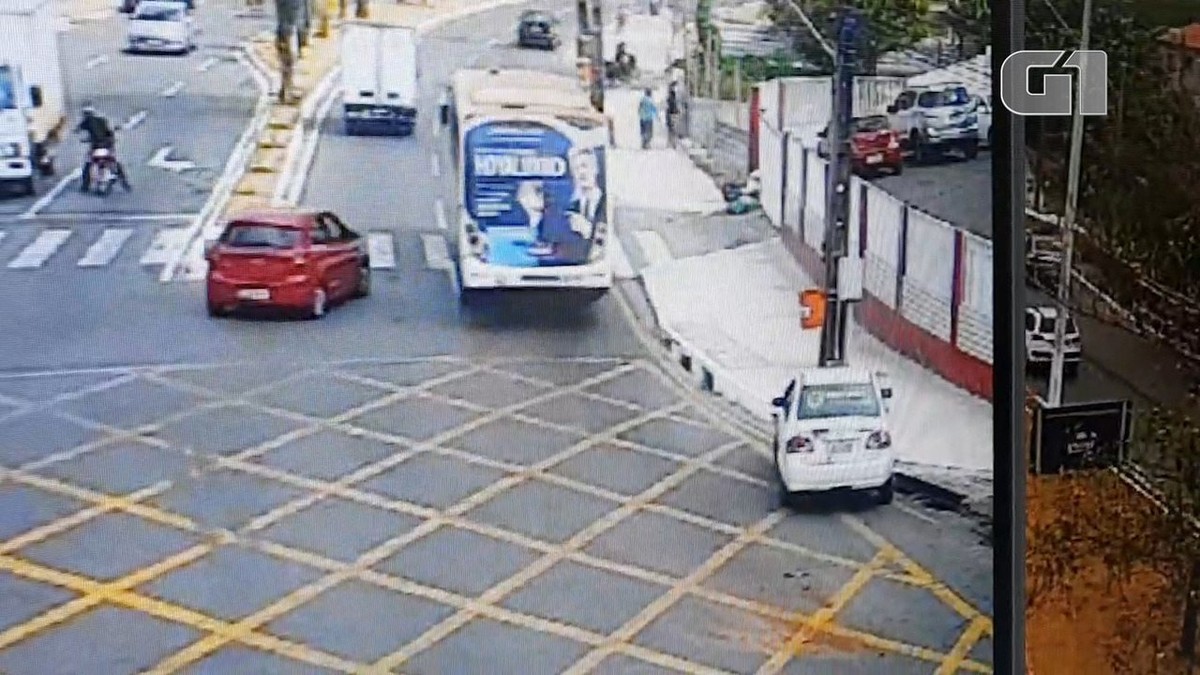 VÍDEO Homem atira contra motorista em avenida movimentada de São Luís