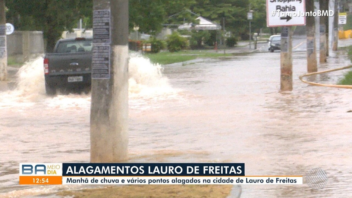 Temporal Deixa Ruas Alagadas Em Lauro De Freitas Bahia G