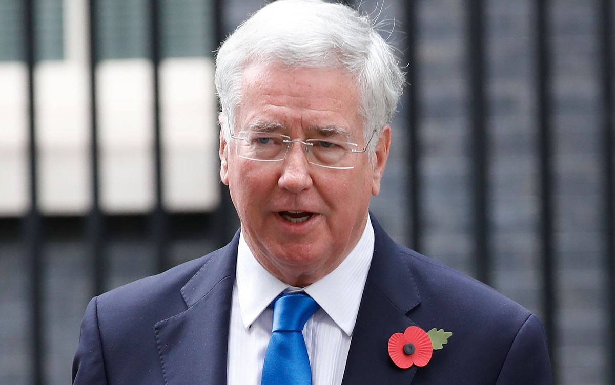 Acusado De Ass Dio Ministro Da Defesa Brit Nico Pede Demiss O Mundo G