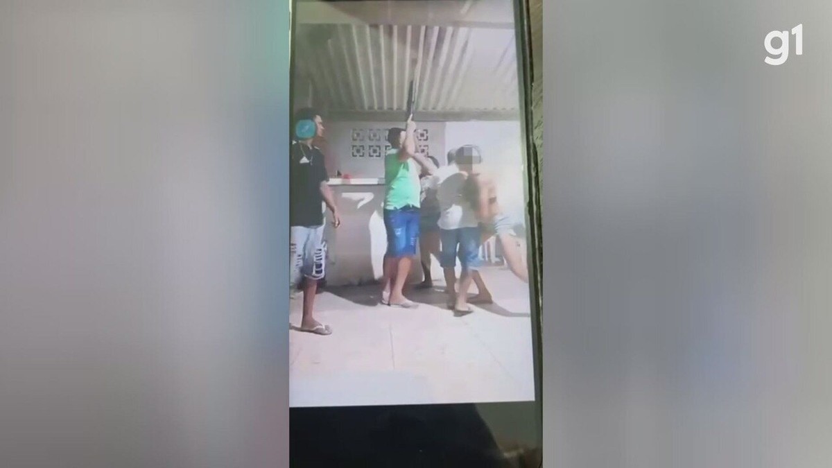 Dupla Suspeita De Assassinato Em Bar Filmada Por Irm O Da V Tima E