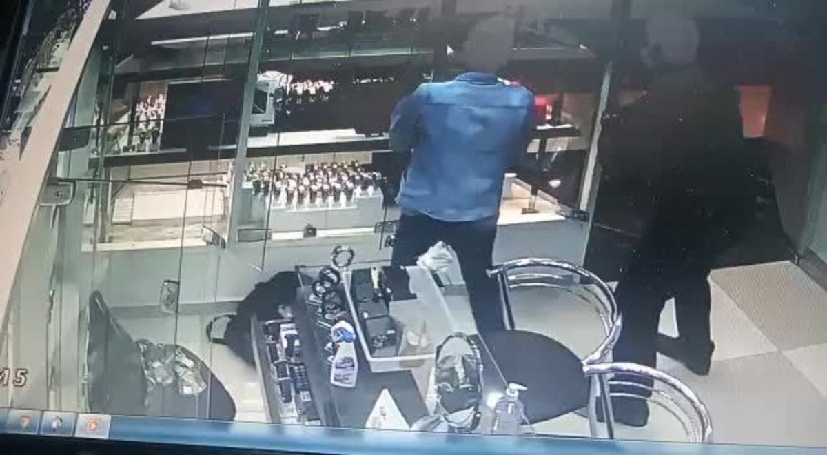 Tentativa De Assalto No Shopping Aricanduva Termina Troca De Tiros