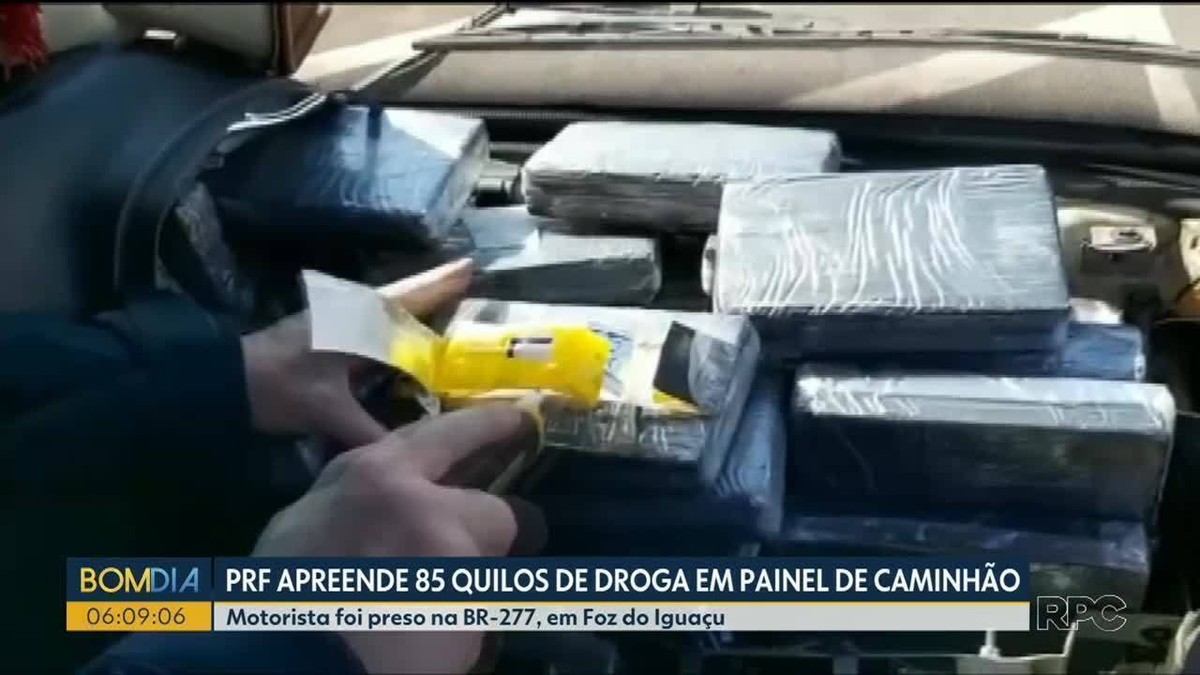 Polícia apreende 85 kg de cocaína escondidos no painel de caminhão em