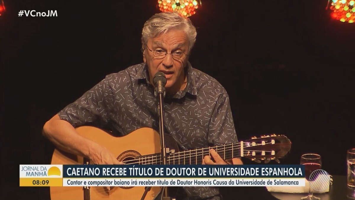 Caetano Veloso receberá título doutor honoris causa pela Universidade