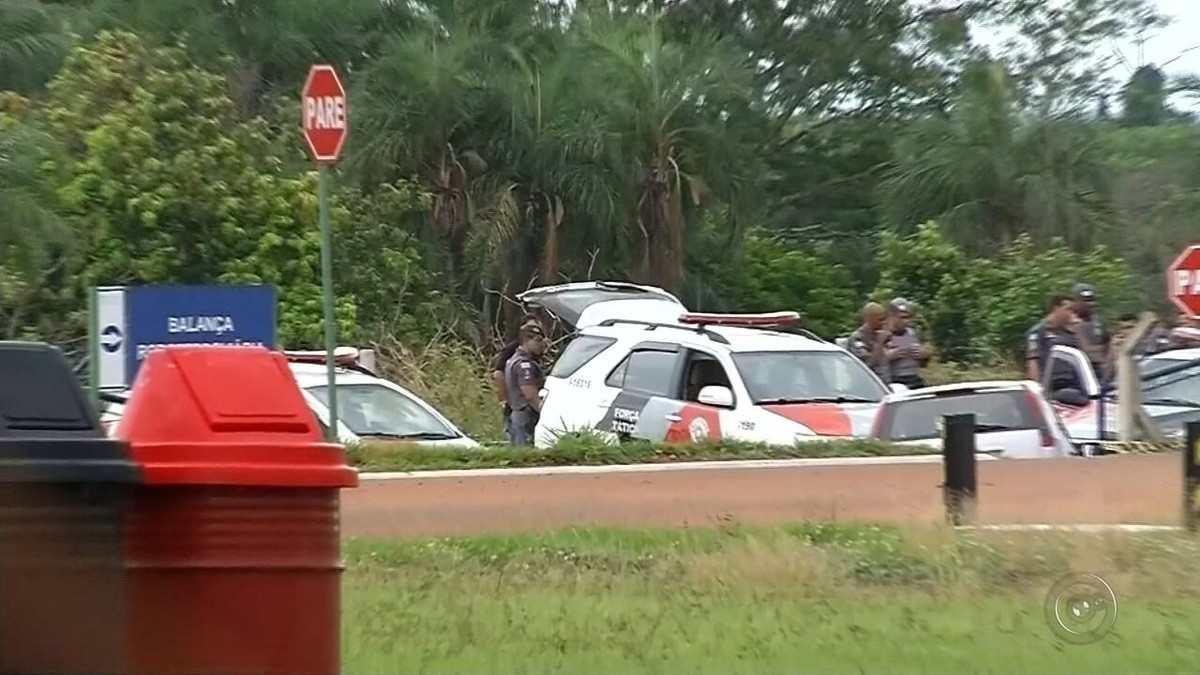 Polícia investiga ataque a caixa eletrônico em agência de Santa