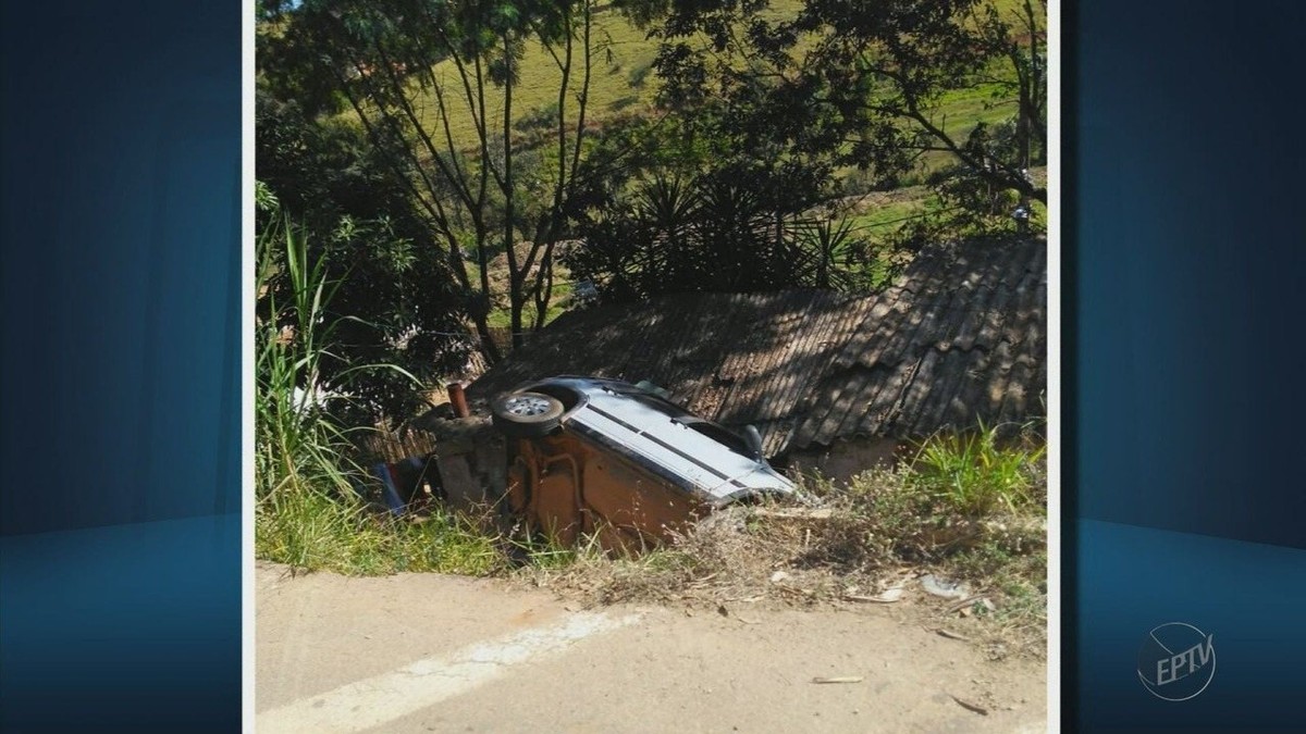 Motorista Perde Controle Carro Desce Barranco E Atinge Cozinha De Casa