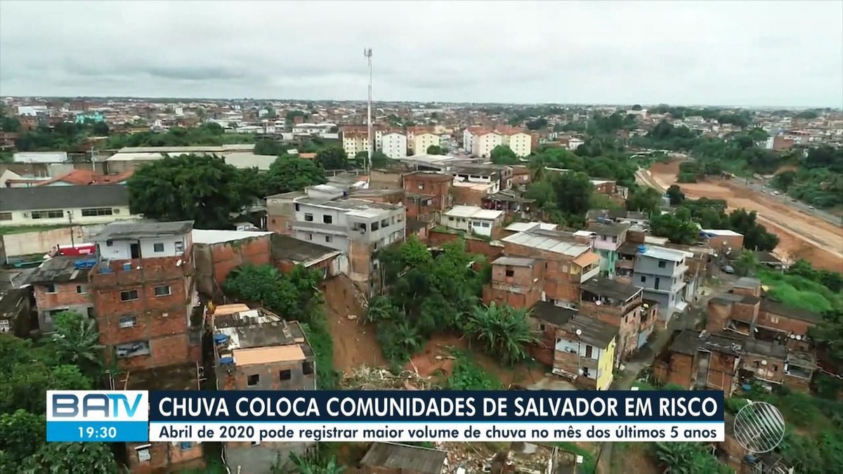 Salvador registra em um dia 1 3 de chuva esperada para abril mês