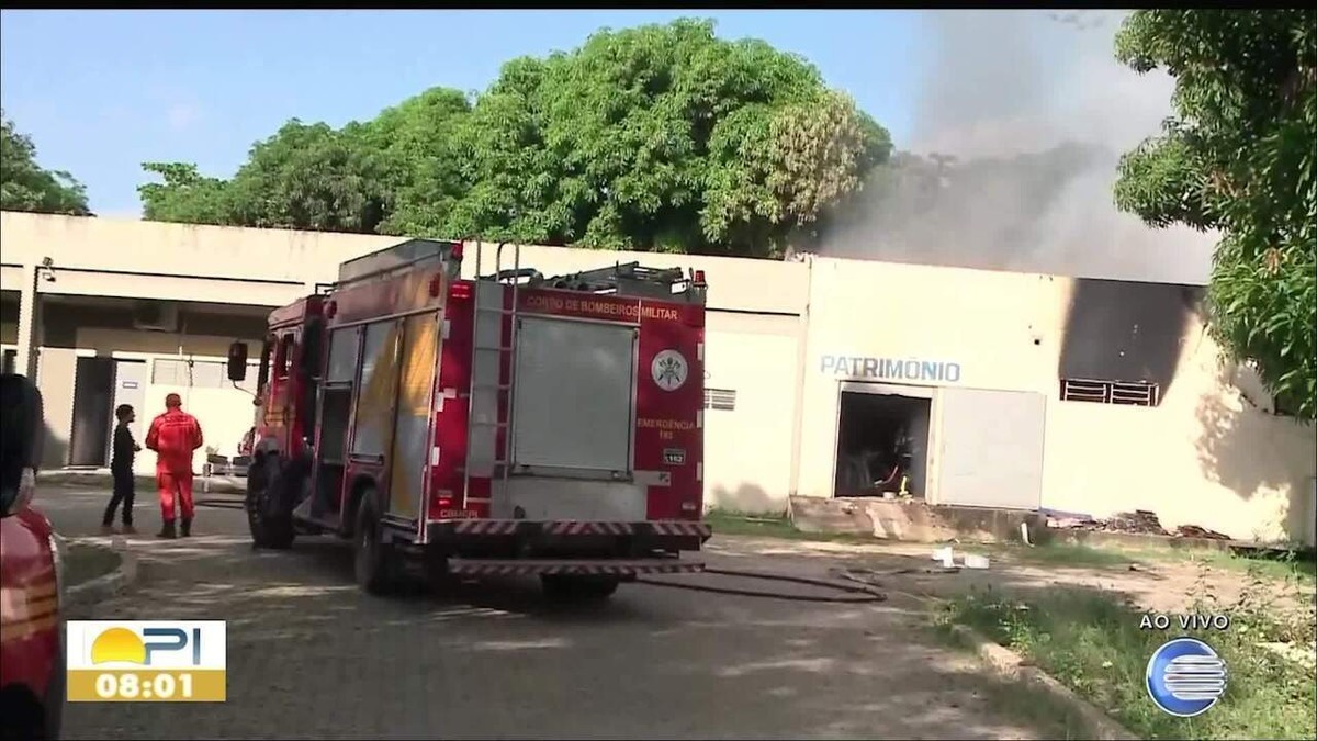 Incêndio atinge almoxarifado da Uespi e destrói computadores na Zona