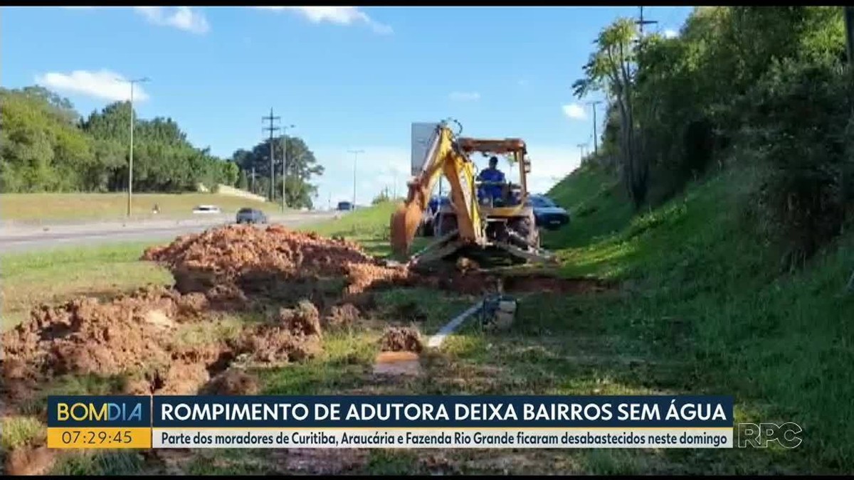 Rompimento de adutora afeta abastecimento de água em bairros de