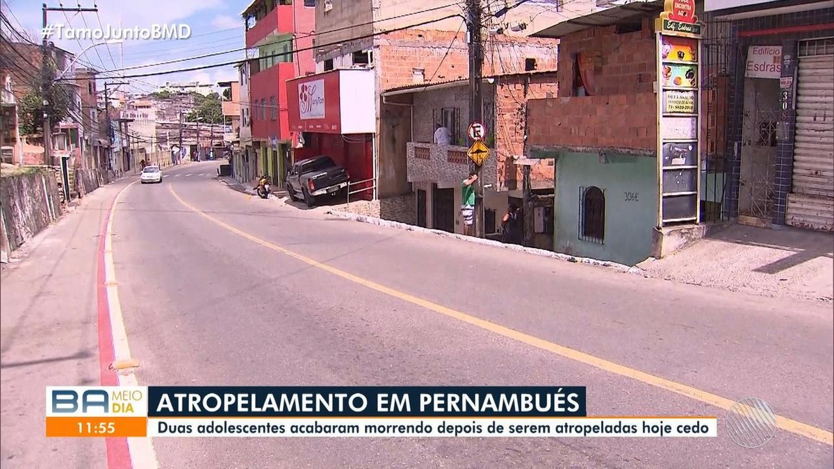 Duas adolescentes morrem após serem atropeladas por carro no bairro de