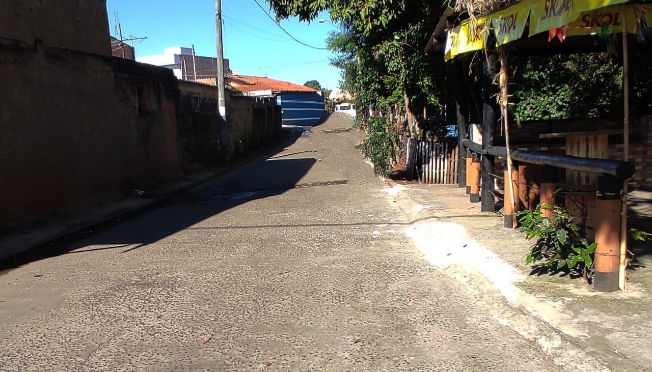 Homem Morre Ap S Ser Atingido Golpe De Faca No Peito Em Bar De