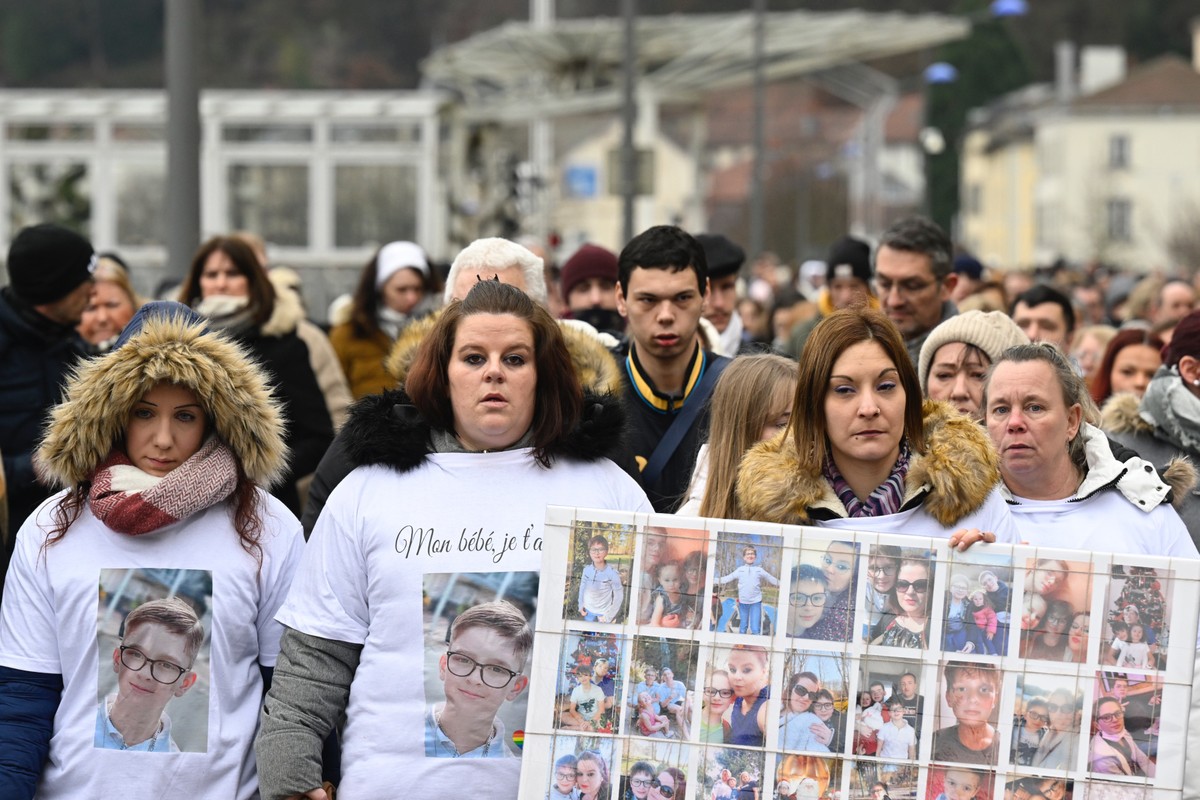 Quatro Adolescentes Que Praticavam Bullying Colega Gay Que Se Matou S O Condenados Pela