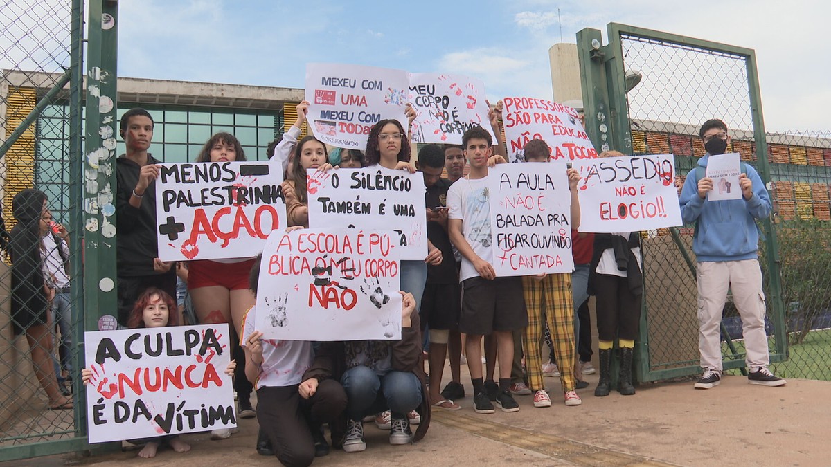 Estudantes Do Ifb Protestam Contra Professor Suspeito De Ass Dio Sexual Distrito Federal G