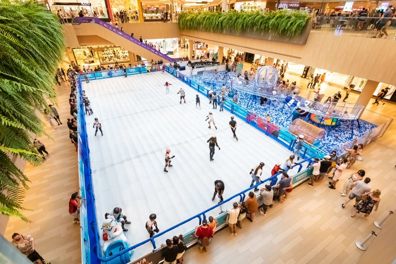 Aventura no Gelo última semana da maior pista de patinação no gelo de