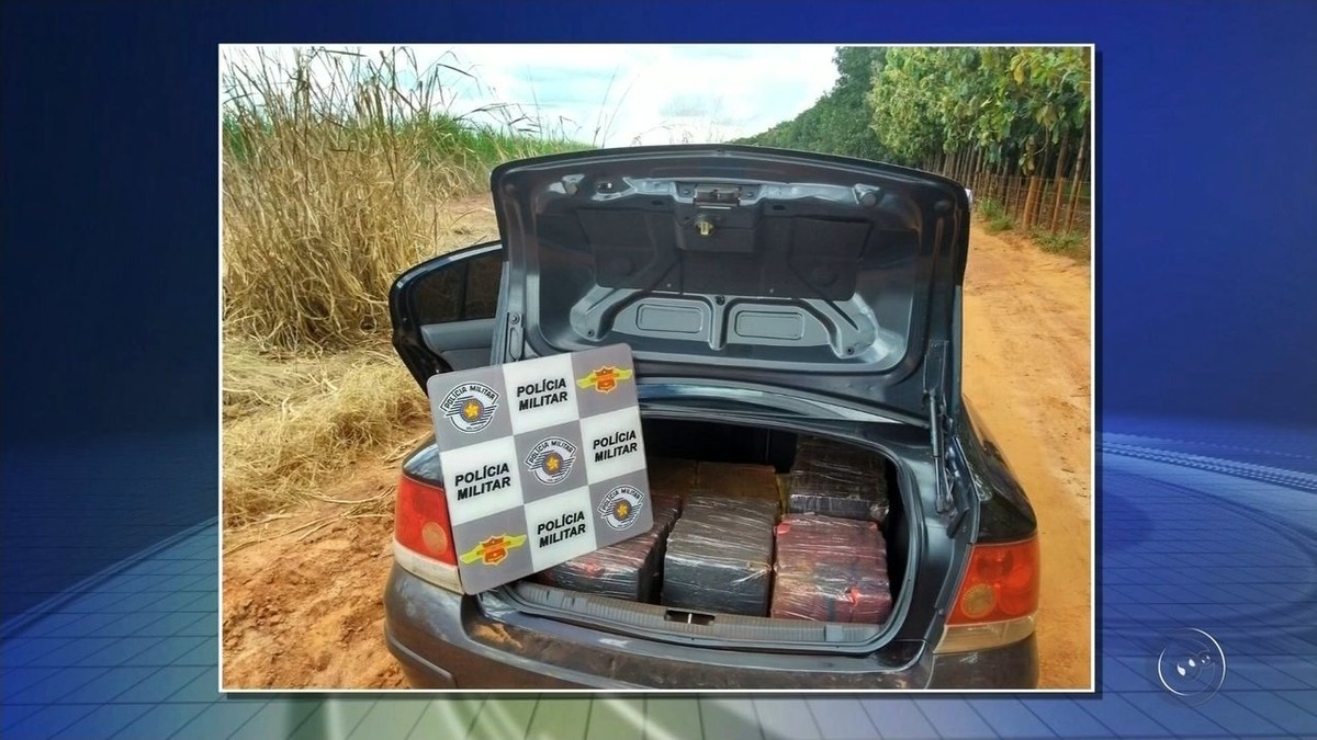 Pol Cia Apreende Carregamento De Maconha Ap S Persegui O A Carro Em