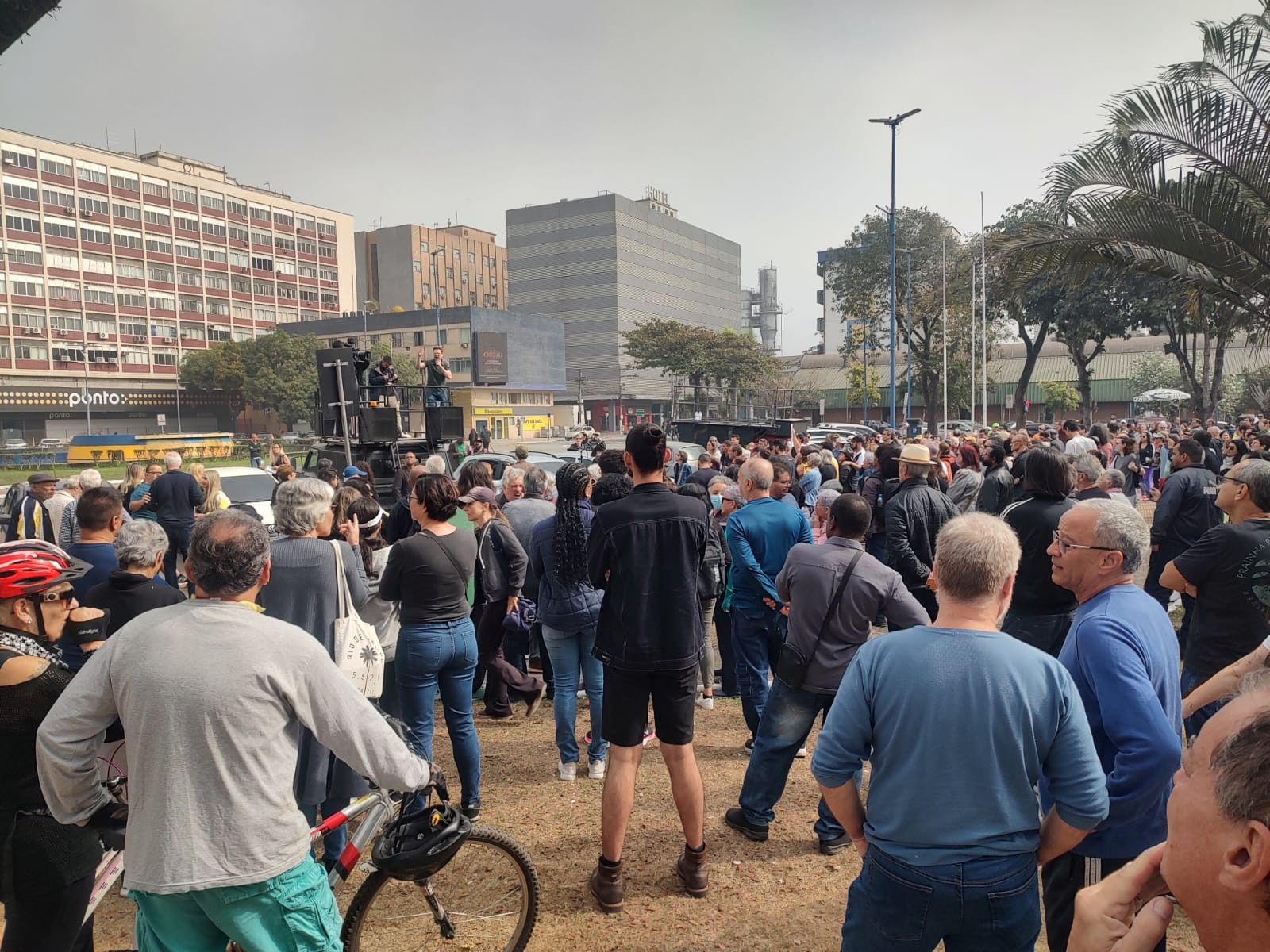 Moradores Protestam Contra P Preto Da Csn Em Volta Redonda Sul Do