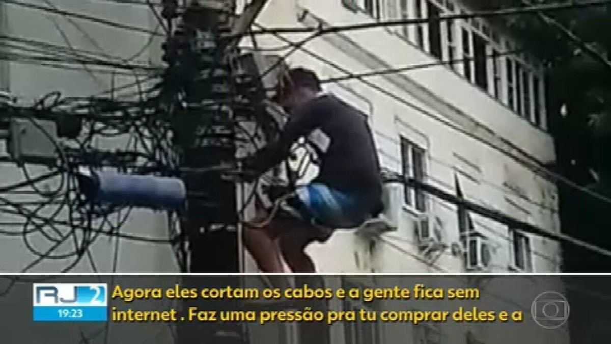 Traficantes E Milicianos Cortam Internet De Moradores No Rj Para Cobrar