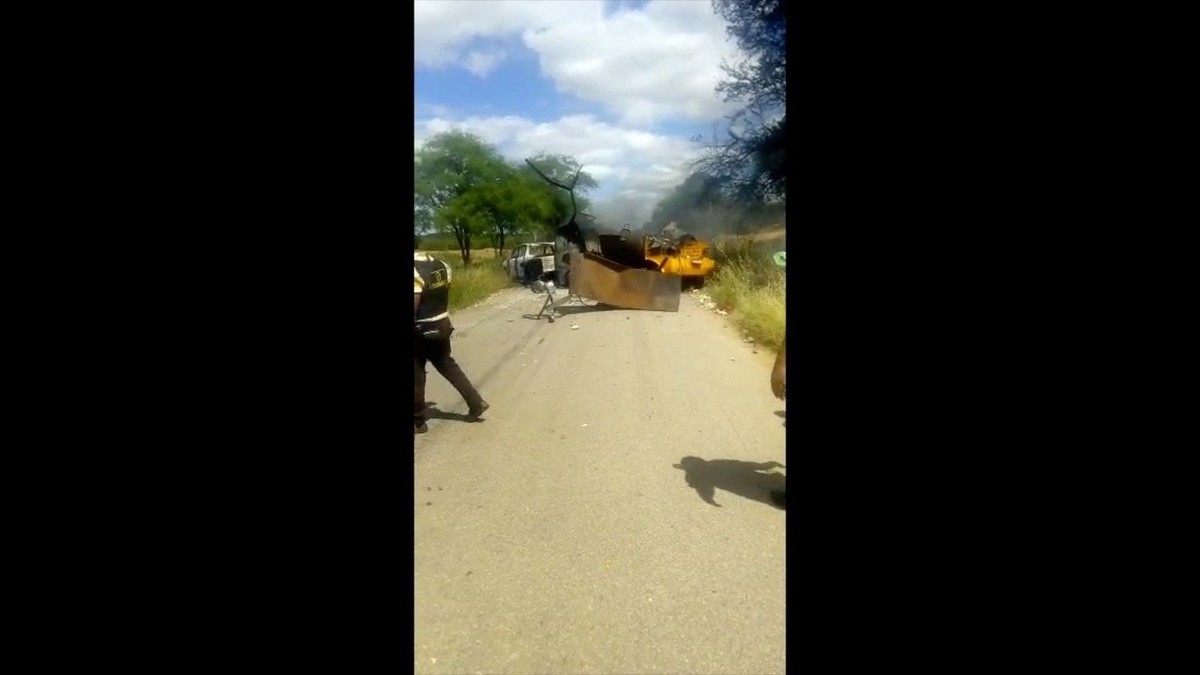 Carro Forte Explodido Por Criminosos Em Estrada No Interior Do Rn