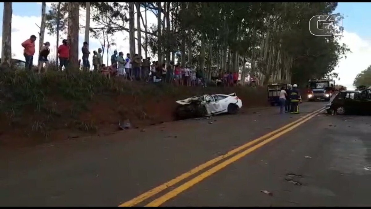 Cinco Pessoas Morrem E Uma Fica Ferida Em Acidente No Norte Do Paran