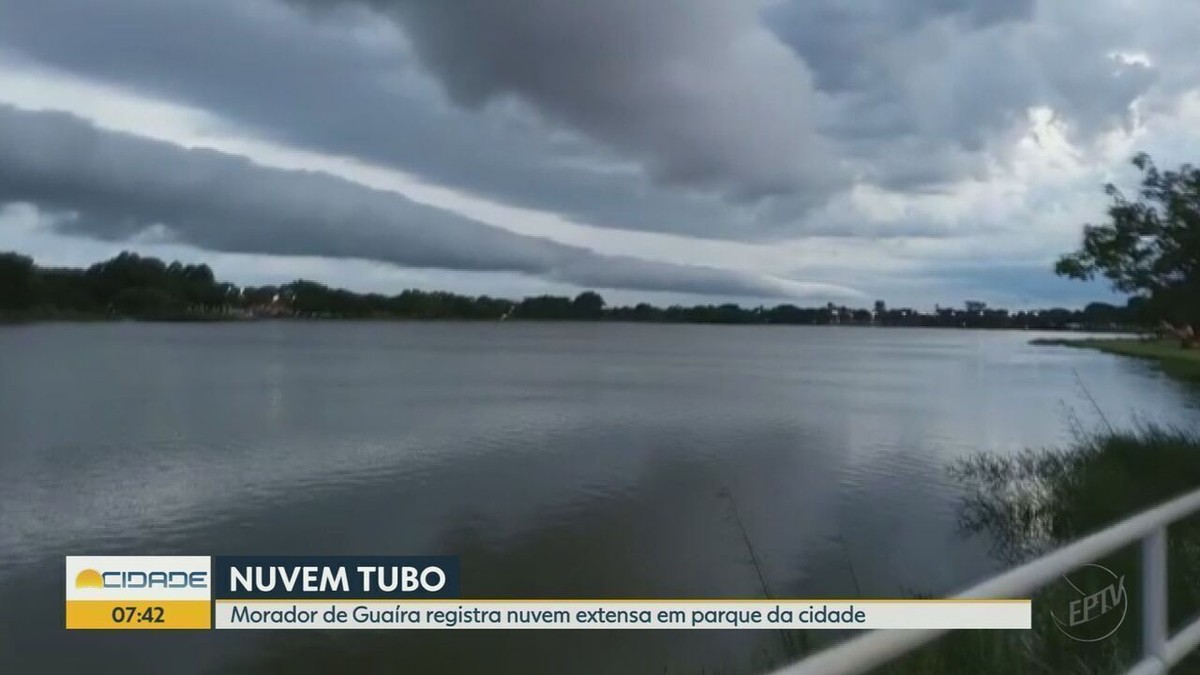 Morador filma nuvem em formato de rolo no céu em Guaíra SP Muito