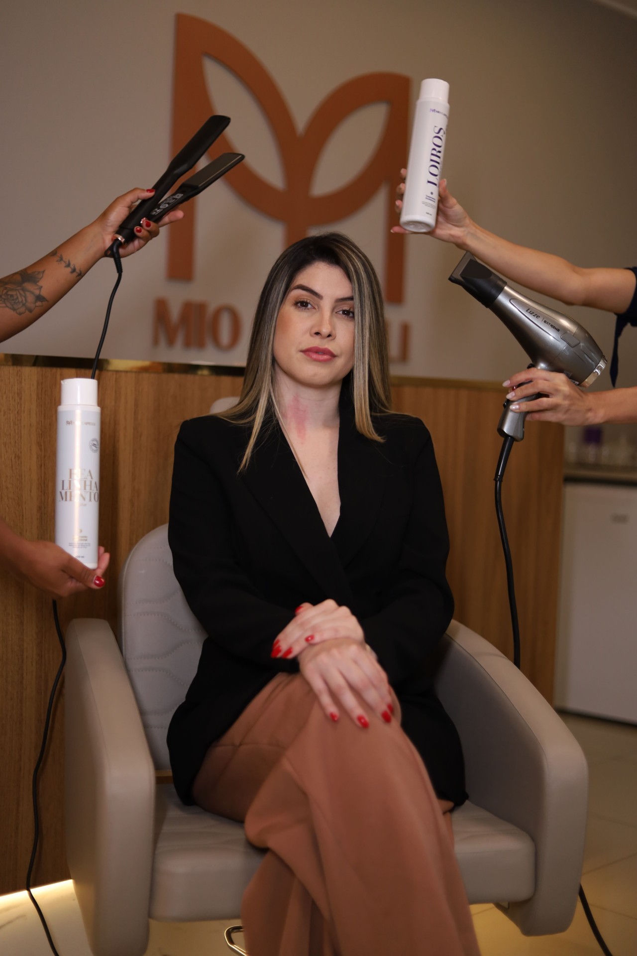 Cabelo De Celebridade Em Casa Descubra Como Fazer Sozinha Mio