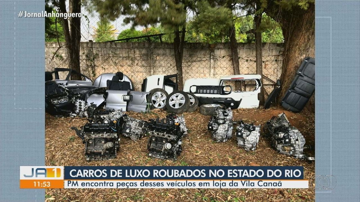 Dupla é presa suspeita de adulterar chassis e desmontar peças de carros