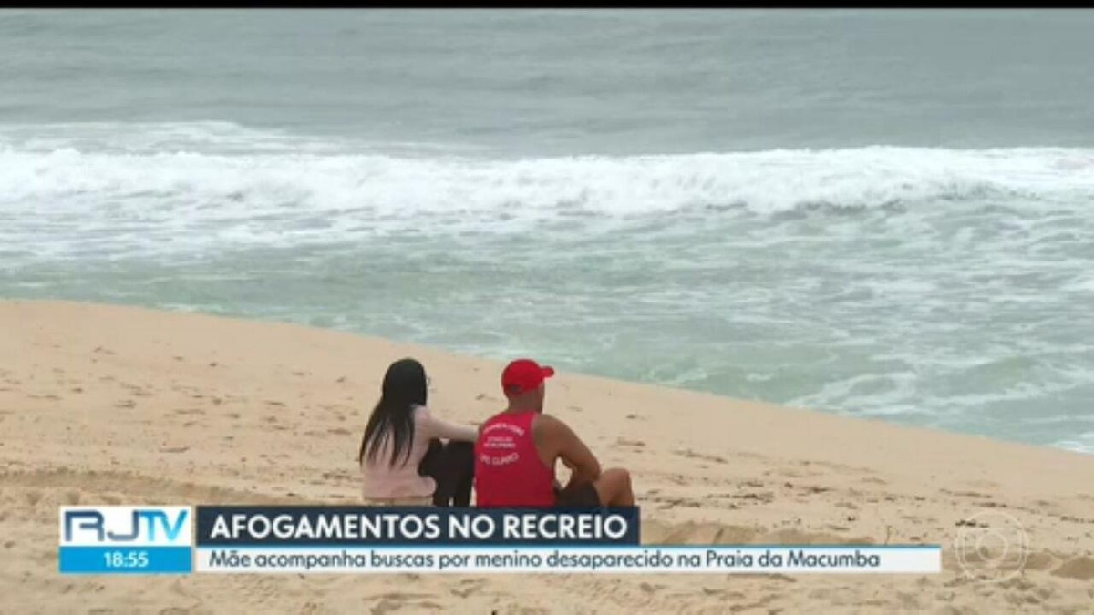 Mãe de menino que sumiu no mar da Praia do Secreto acompanha buscas