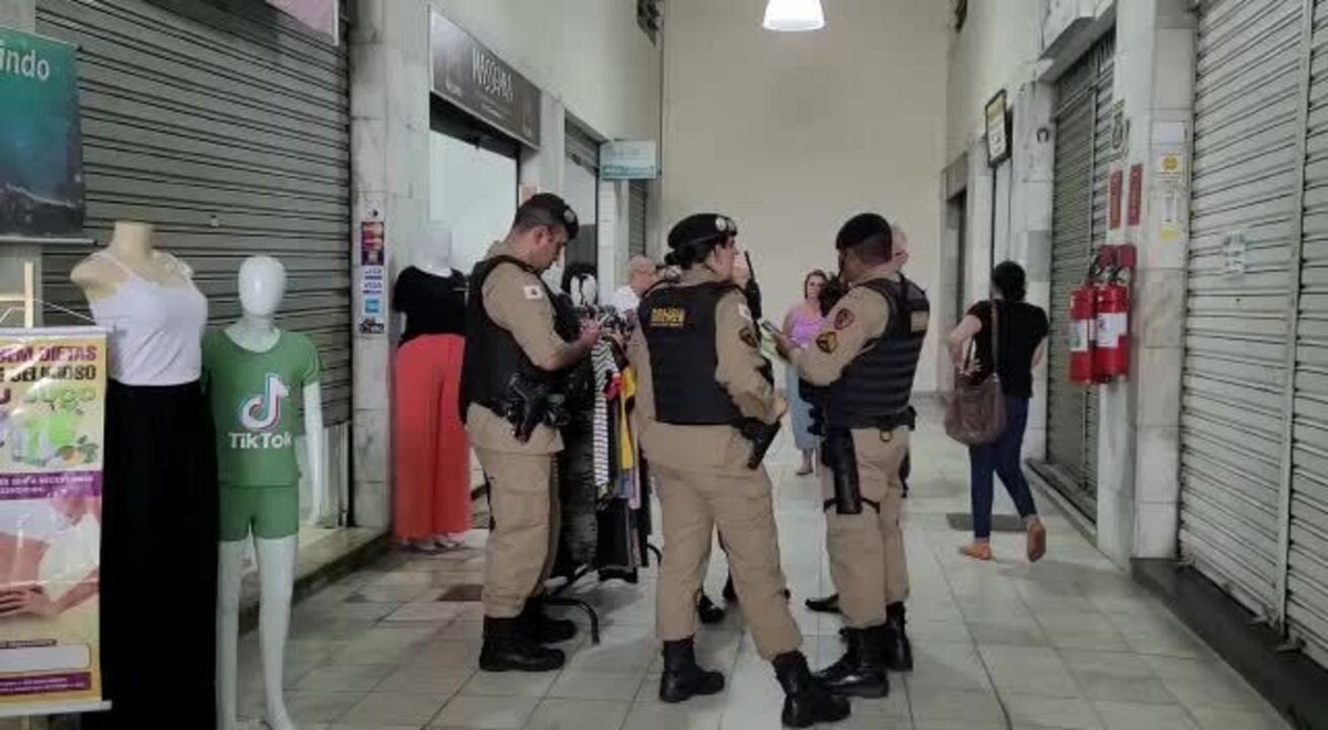 VÍDEO homem mata mulher e tira a própria vida dentro de galeria no