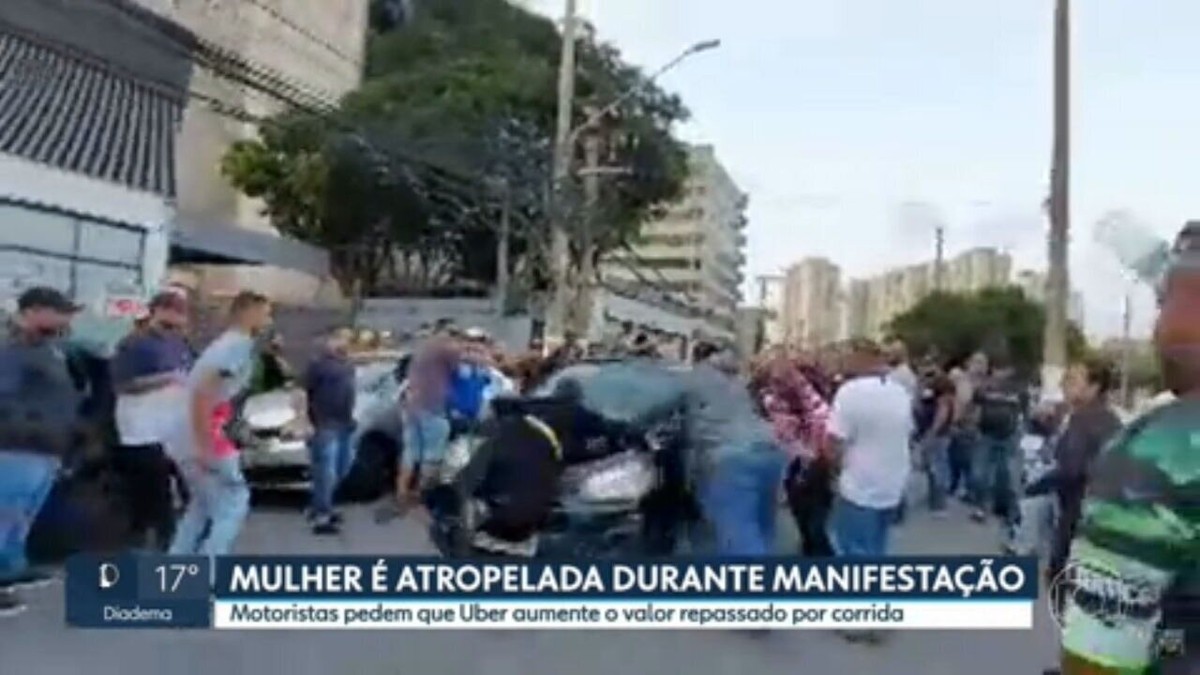 Motoristas Da Uber Protestam Em Frente Sede Da Empresa Na Zona Oeste