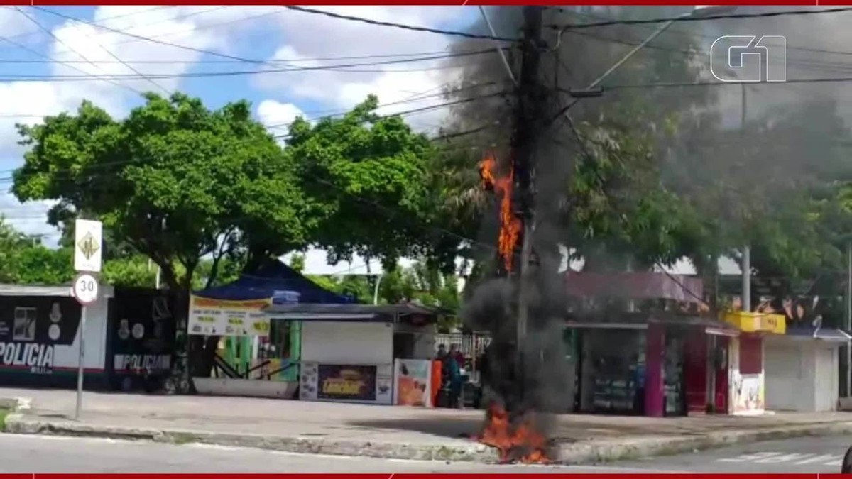 Poste Pega Fogo E Deixa Moradores Sem Energia No Bairro Jo O Xxiii Em