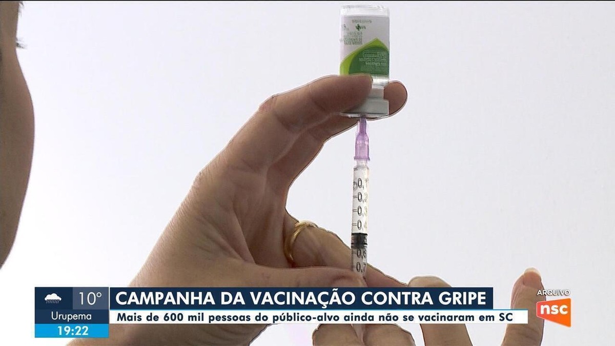 Mais de 600 mil pessoas não se vacinaram contra gripe em SC campanha