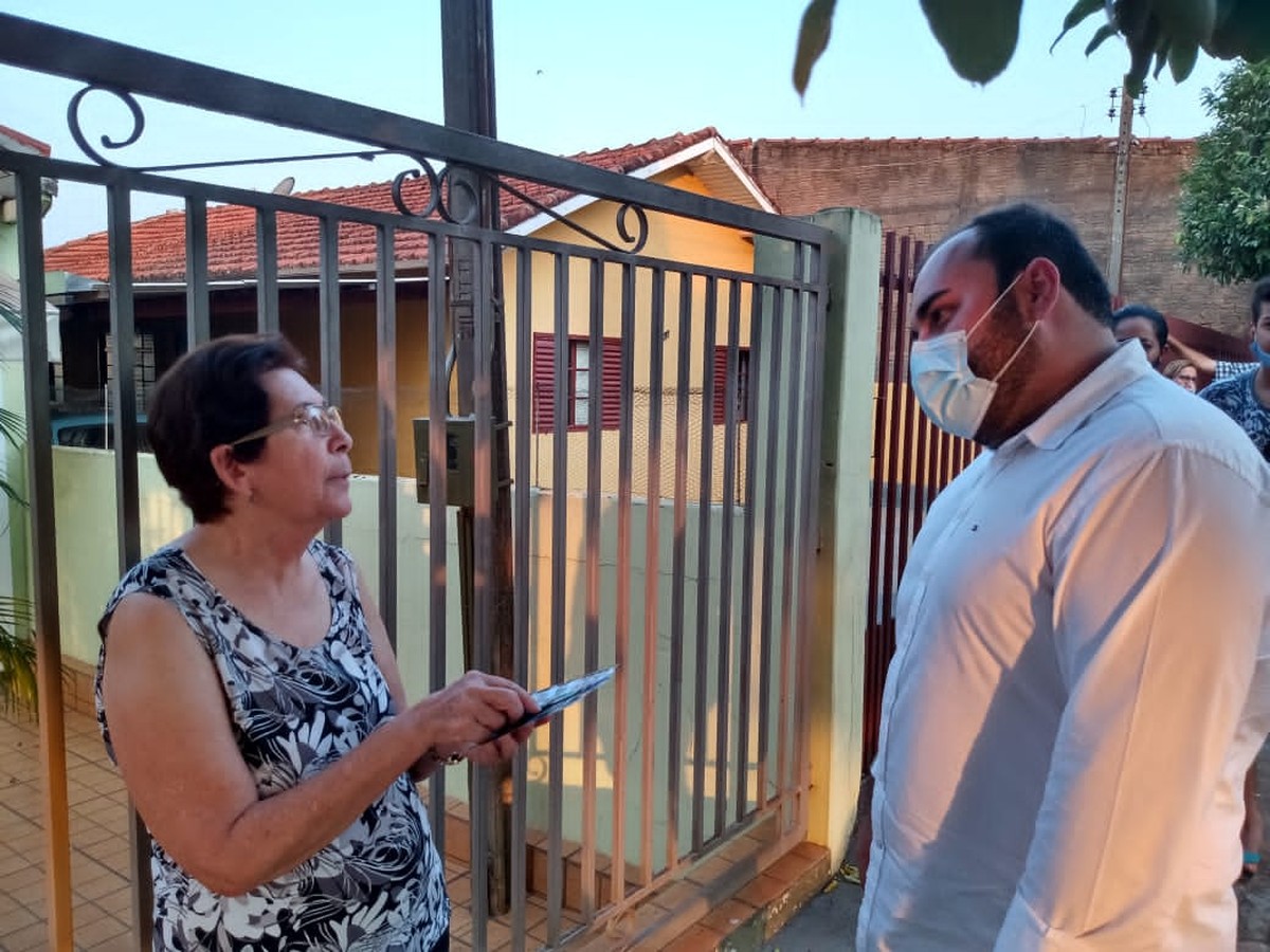 Prefeito gay eleito relata sobre verdadeira inclusão após superar