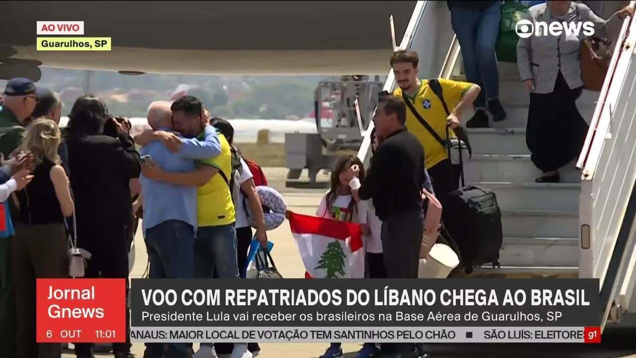 Avião da FAB brasileiros resgatados no Líbano chega a SP São