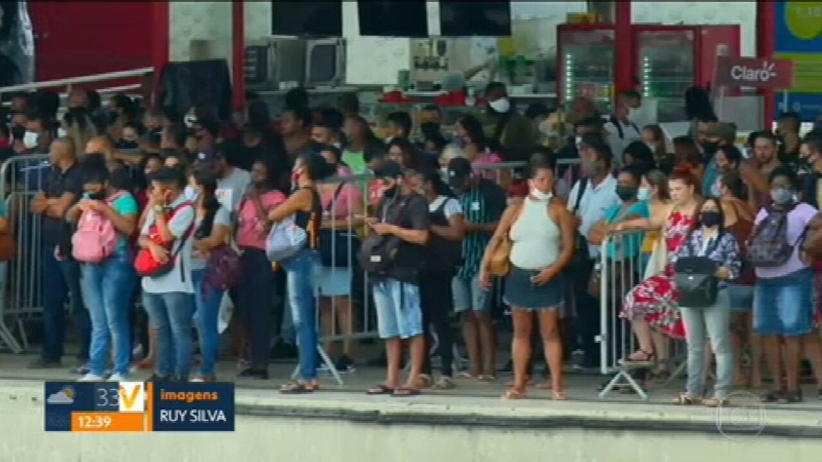 Imagens Mostram Aglomera Es No Transporte P Blico Do Rio Apesar De