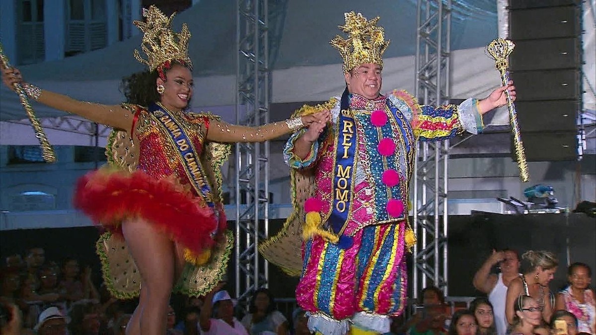 Rei Momo e Rainha do Carnaval 2017 do Recife são coroados no Pátio de