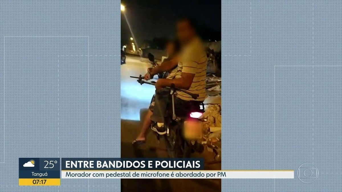 Vídeo mostra abordagem de PMs no Rio a homens que levavam tripé