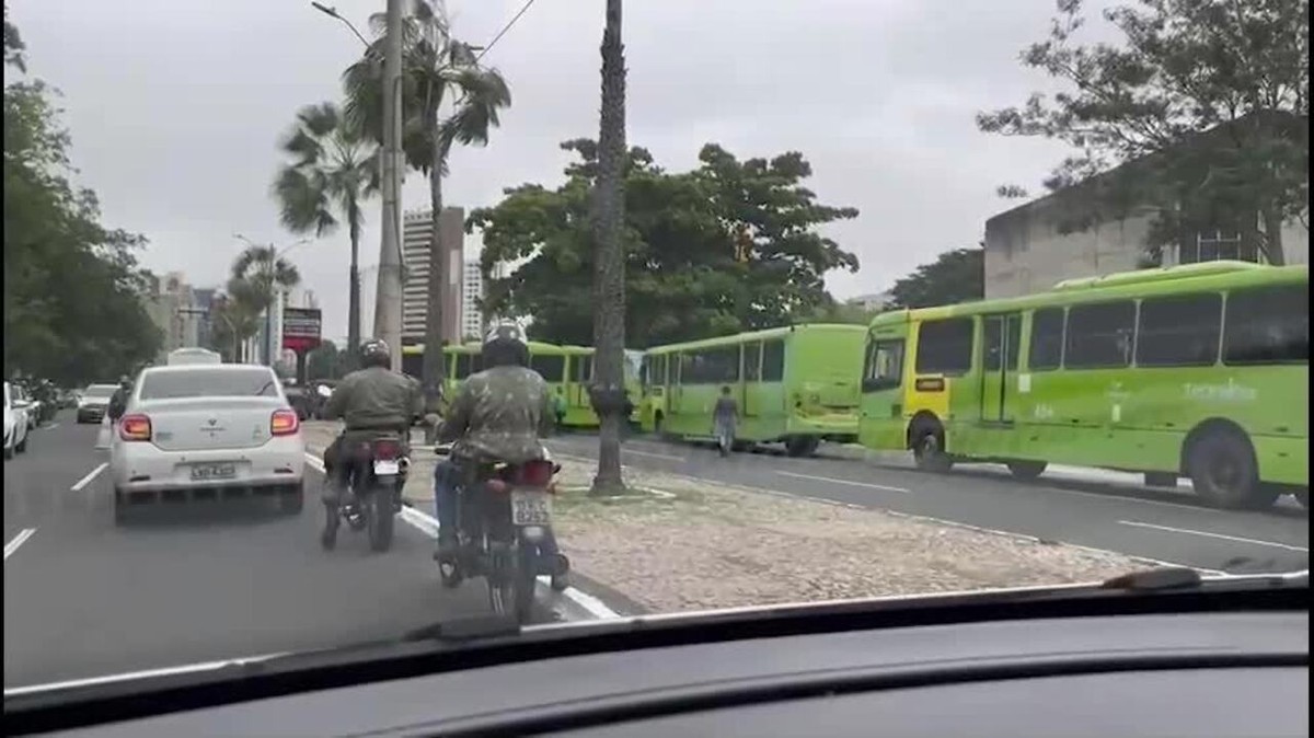 Popula O Amanhece Sem Transporte Em Teresina Pelo Dia E