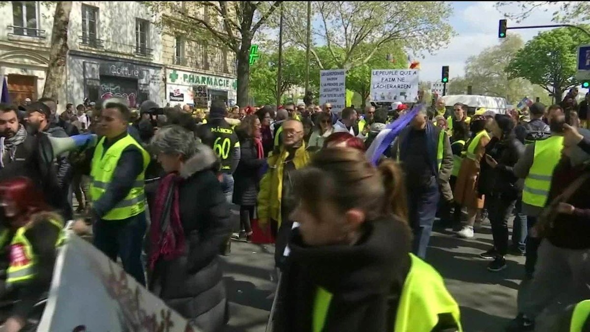 Protesto dos coletes amarelos tem adesão de 31 mil pessoas no 22º