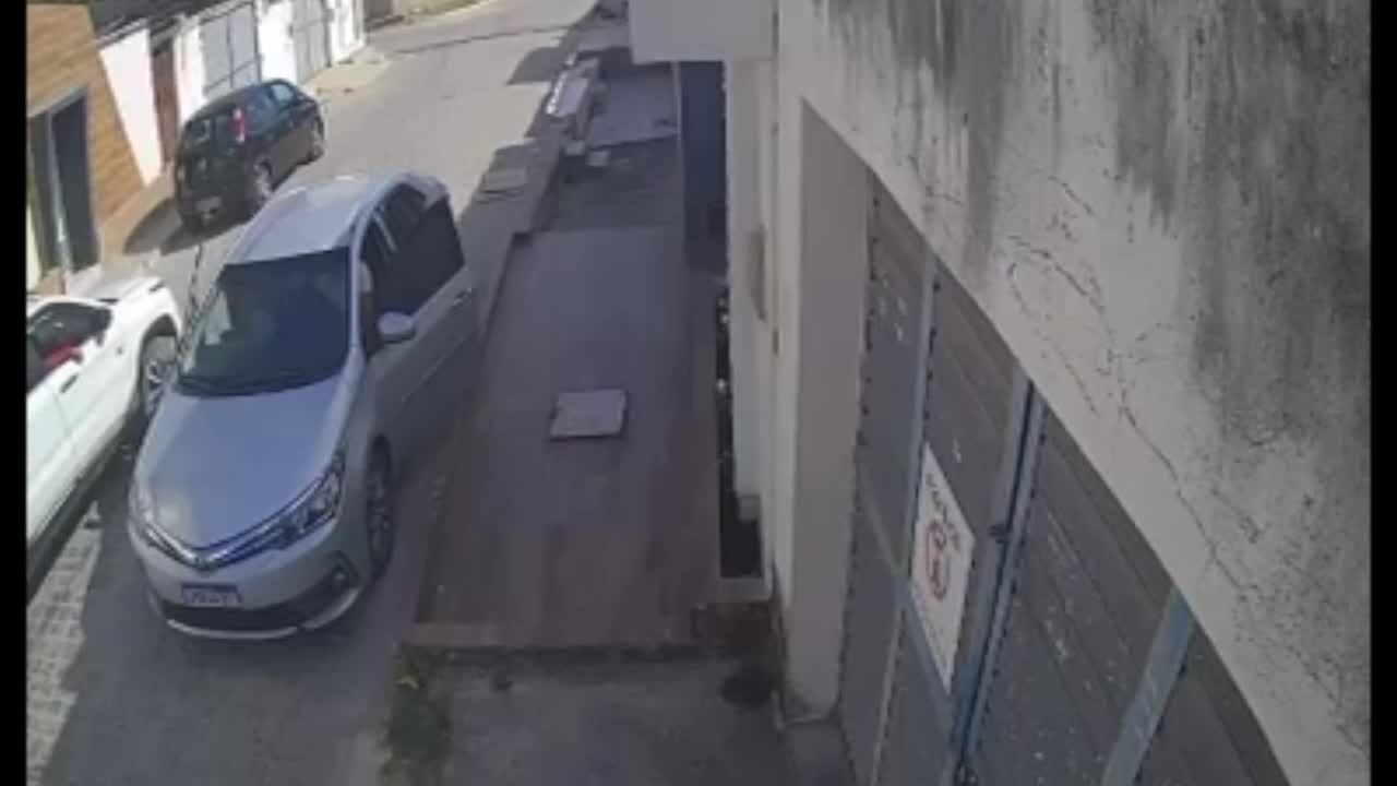 Policial reage a assalto e mata bandido em Pesqueira VÍDEO Caruaru e