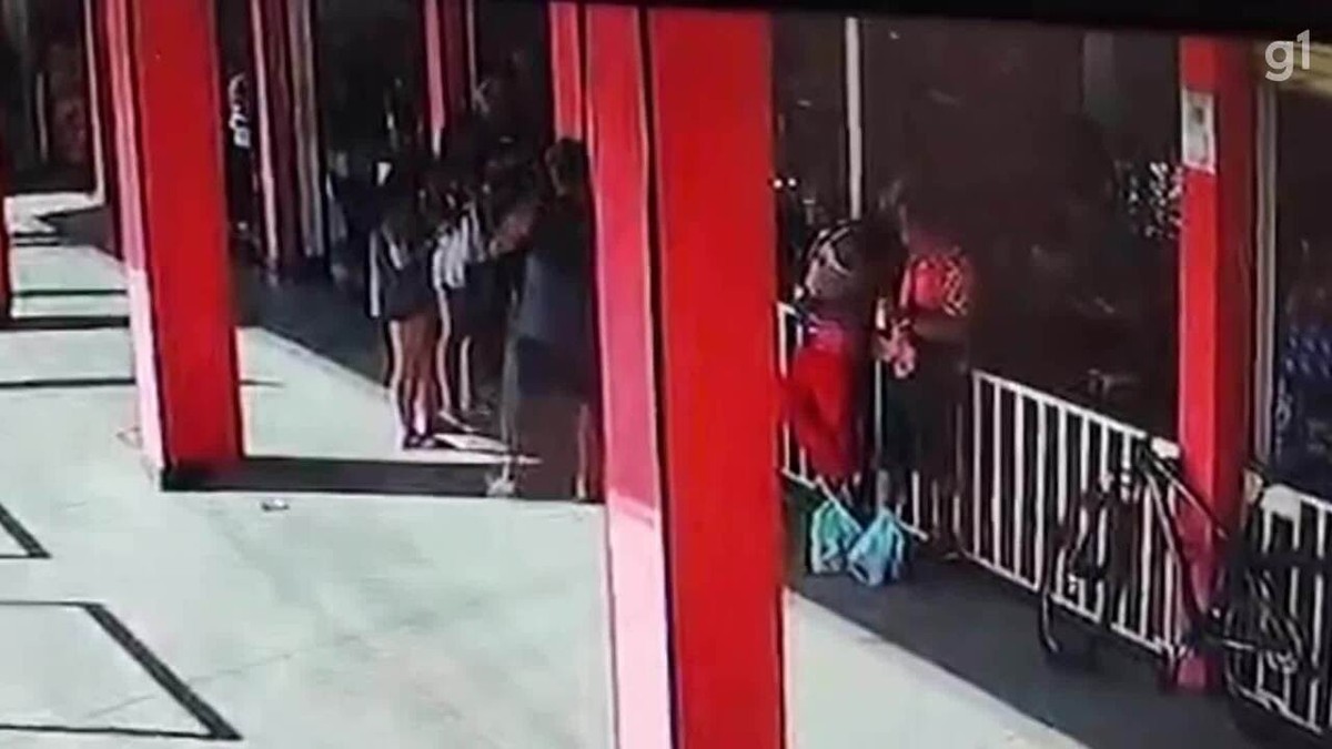 V Deo Mulheres Denunciam Pms Aposentados Por Ass Dio E Inj Ria Racial No Df Distrito Federal G