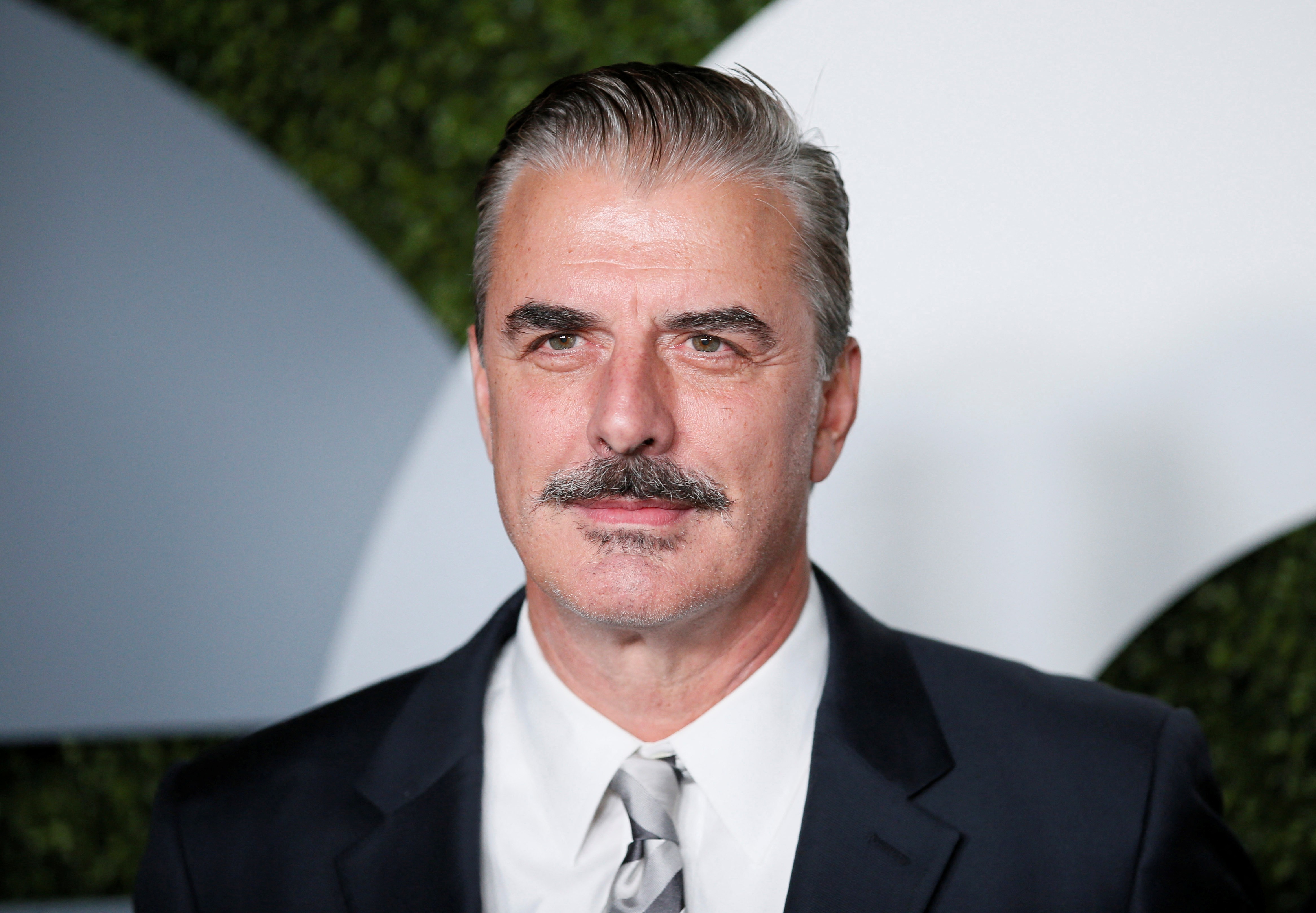 Chris Noth ator de Sex and the City recebe nova acusação de violência sexual Pop Arte G1