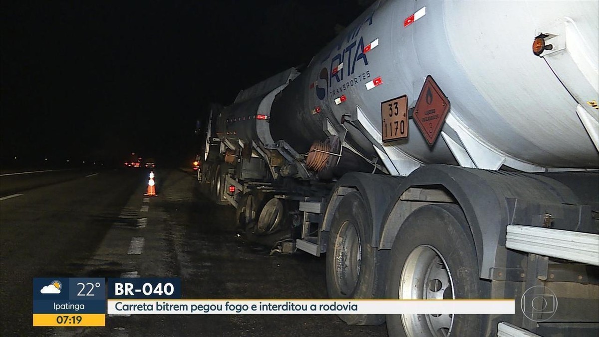 Carreta Que Transportava Etanol Pega Fogo E Fecha Br Na Altura De