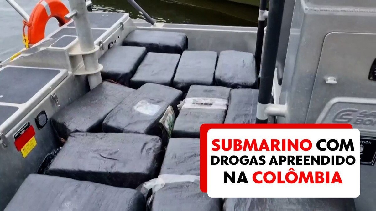 Vídeo mostra submarino toneladas de drogas sendo apreendido pela